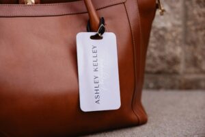 Read more about the article Custom Bag Tags for Better Brand Display
